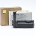 Nikon マルチパワーバッテリーパック MB-D200