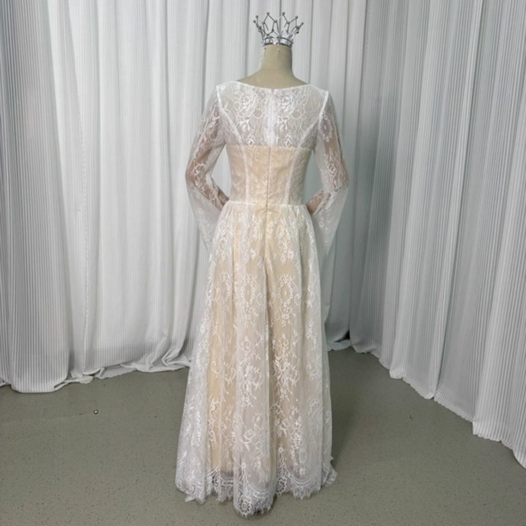 送料無料！ウェディングドレス 結婚式 二次会ドレス 花嫁 スレンダードレス長袖 レディースのフォーマル/ドレス(ウェディングドレス)の商品写真