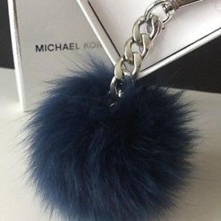 マイケルコース(Michael Kors)の【日本未発売】MK♡ファーチャームMAVY (バッグチャーム)