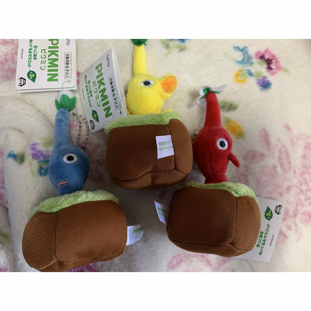 ピクミン 引っこ抜きぬいぐるみマスコット 全3種セット エンタメ/ホビーのおもちゃ/ぬいぐるみ(キャラクターグッズ)の商品写真