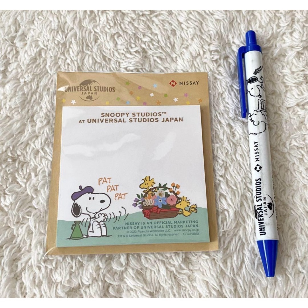 SNOOPY(スヌーピー)のスヌーピー メモ帳 ボールペン SNOOPY PEANUTS インテリア/住まい/日用品の文房具(ノート/メモ帳/ふせん)の商品写真