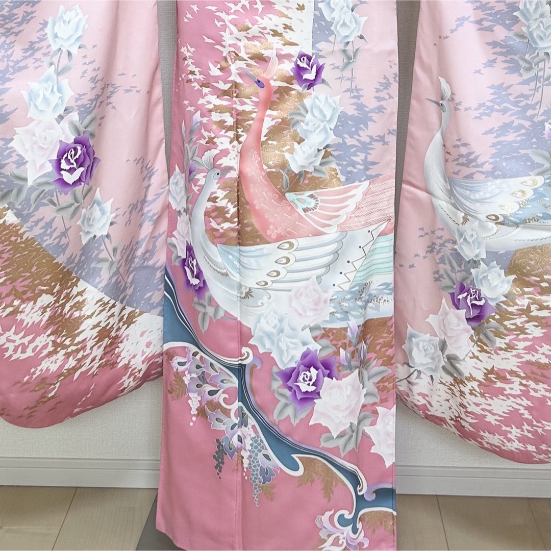 着物 振袖 ピンク色 グラデーション 孔雀 千鳥 薔薇 金彩 - メルカリ