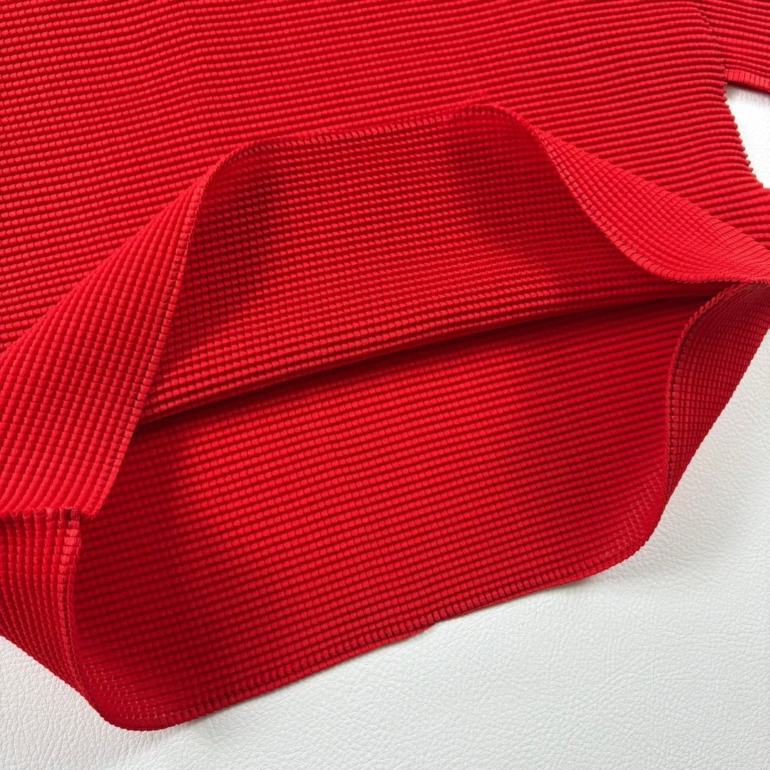 ISSEY MIYAKE - ミーバイ イッセイミヤケ ボトルネック ボックス