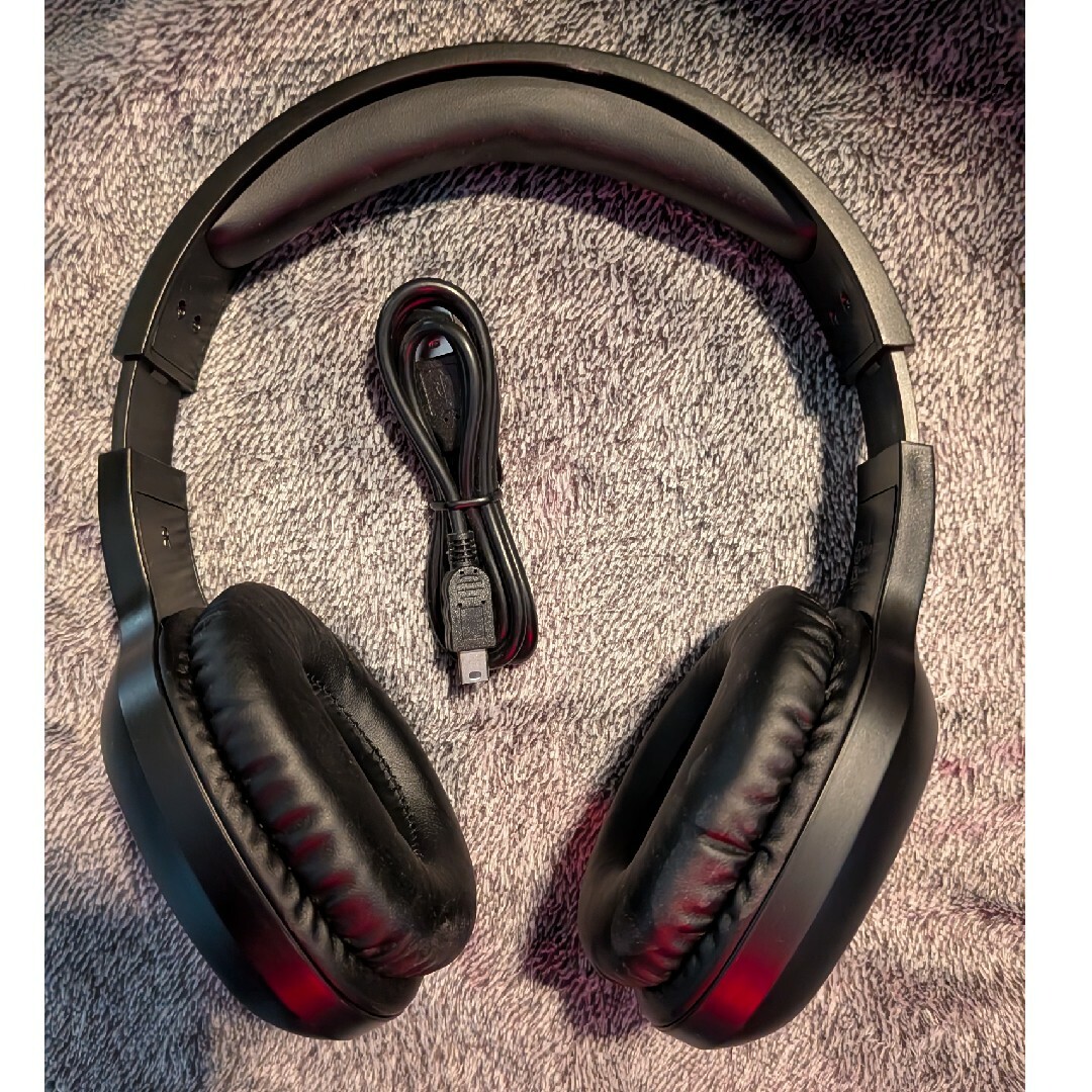 DAISO(ダイソー)のDAISO Bluetooth ヘッドセットほぼ新品 スマホ/家電/カメラのオーディオ機器(ヘッドフォン/イヤフォン)の商品写真