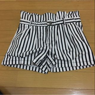 アベイル(Avail)のショートパンツ(ショートパンツ)