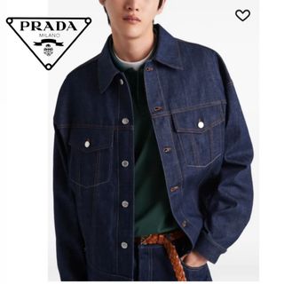 PRADA - プラダ SPH211 S221 108I RE-NYLON三角プレート PRADA - プラダ SPH211 S221 108I RE-NYLON三角プレート