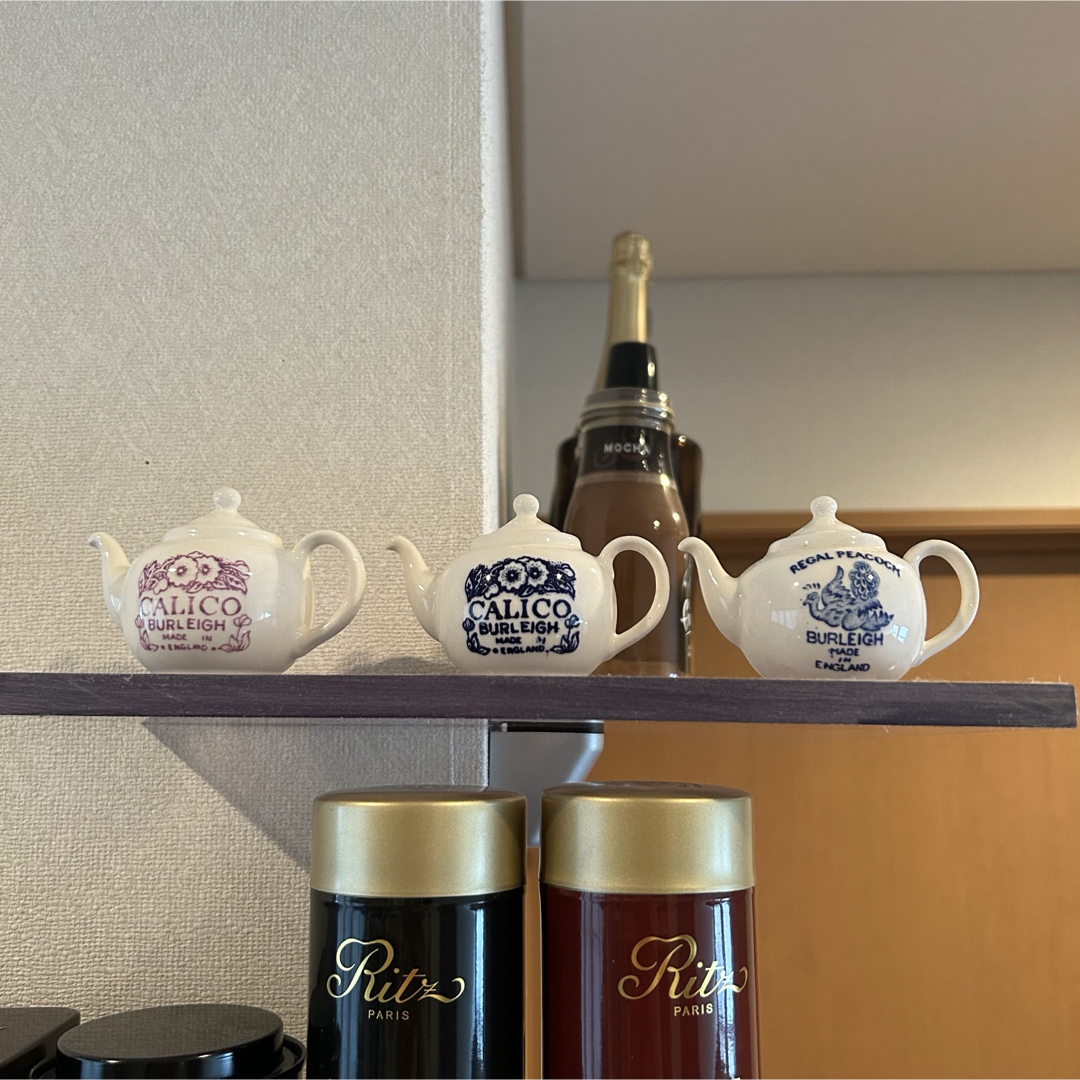 Spode(スポード)の【希少アイテム】Burleigh ブロッサムキャリコ ティーポット型オーナメント インテリア/住まい/日用品のキッチン/食器(その他)の商品写真