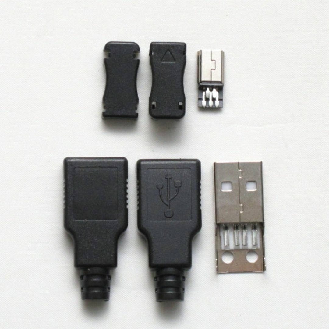 USBコネクタ はんだ付用 Aオスプラグx1、ミニBオスプラグx1 スマホ/家電/カメラのPC/タブレット(その他)の商品写真