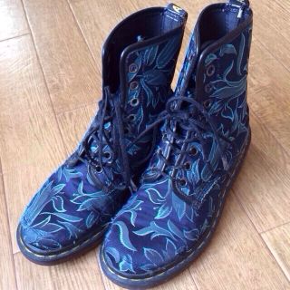 ドクターマーチン(Dr.Martens)のDr.Martin 花柄 刺繍 8ホール(ブーツ)