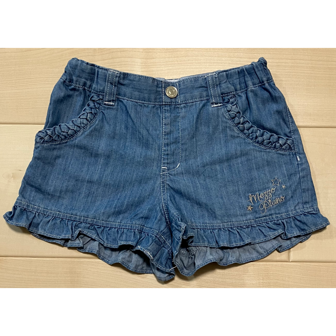 mezzo piano(メゾピアノ)のmezzo piano メゾピアノ フリル付きショートパンツ 120cm キッズ/ベビー/マタニティのキッズ服女の子用(90cm~)(パンツ/スパッツ)の商品写真