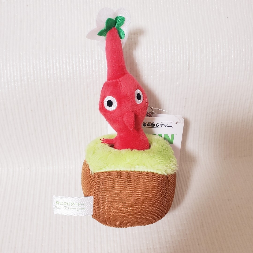 任天堂(ニンテンドウ)のピクミン 赤ピクミン 引っこ抜きぬいぐるみマスコット キーホルダー エンタメ/ホビーのおもちゃ/ぬいぐるみ(ぬいぐるみ)の商品写真