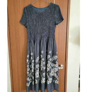 CHANEL - シャネル ワンピース CHANEL グレー シルバー CHANEL - シャネル ワンピース CHANEL グレー シルバー