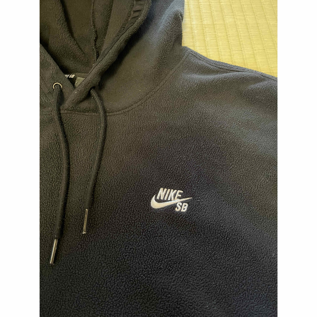 NIKE(ナイキ)のナイキSB フリースパーカー　ブラック、Mサイズ メンズのトップス(パーカー)の商品写真