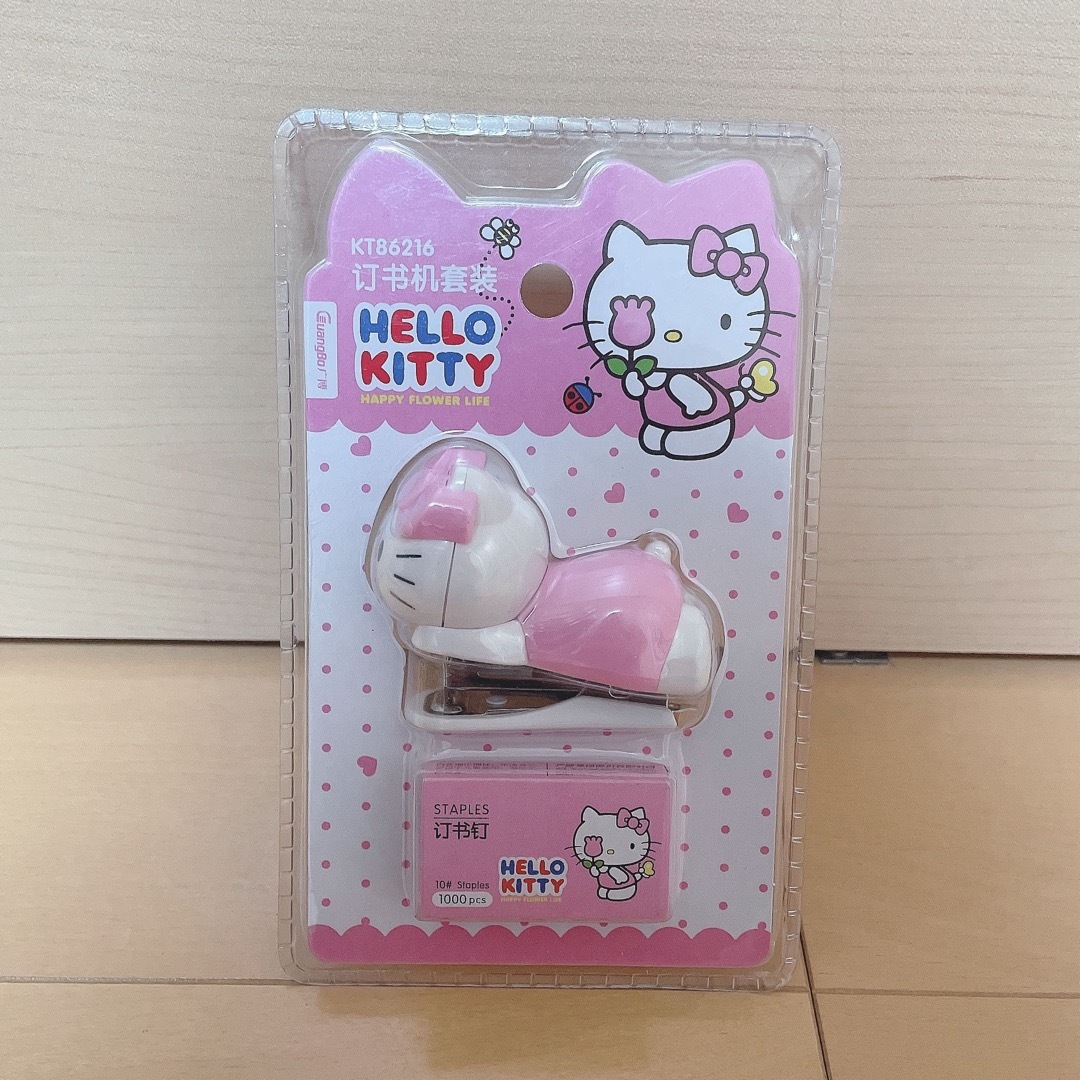 ハローキティ(ハローキティ)のキティーちゃん ホッチキス ピンク エンタメ/ホビーのおもちゃ/ぬいぐるみ(キャラクターグッズ)の商品写真