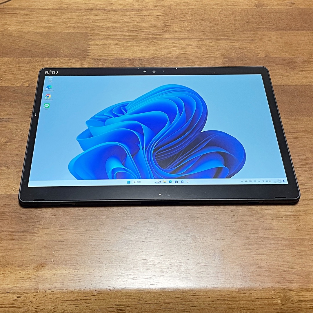 バイヤー厳選用品 大画面13.3インチ軽量で使いやすい富士通タブレットWindows11 Windowsタブレット本体
