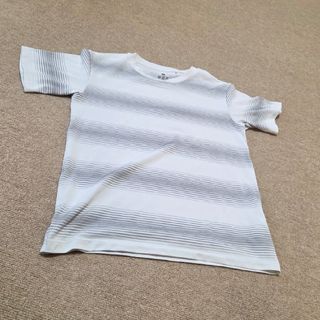 ユニクロ(UNIQLO)の半袖シャツ(Tシャツ/カットソー)