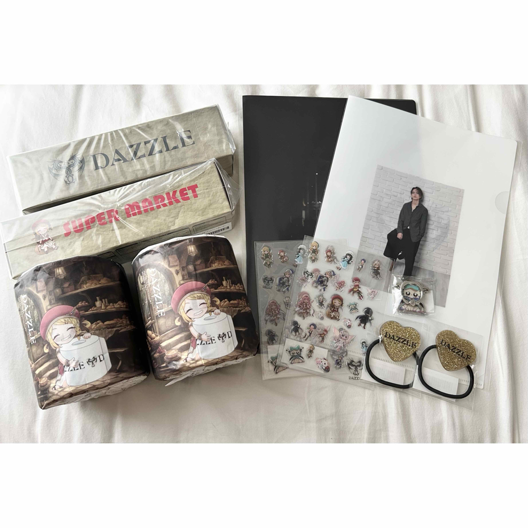 KAT-TUN(カトゥーン)の上田竜也 DAZZLE グッズ バラ売り可 エンタメ/ホビーのタレントグッズ(アイドルグッズ)の商品写真