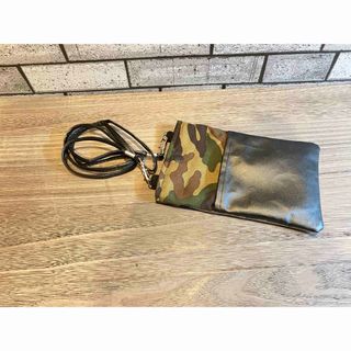 ハンドメイド　スマホケース付きサコッシュ(ポーチ)