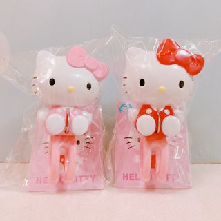 新品未開封　ハローキティ　洗濯ばさみ　ピンク＆赤　2つセット(キャラクターグッズ)