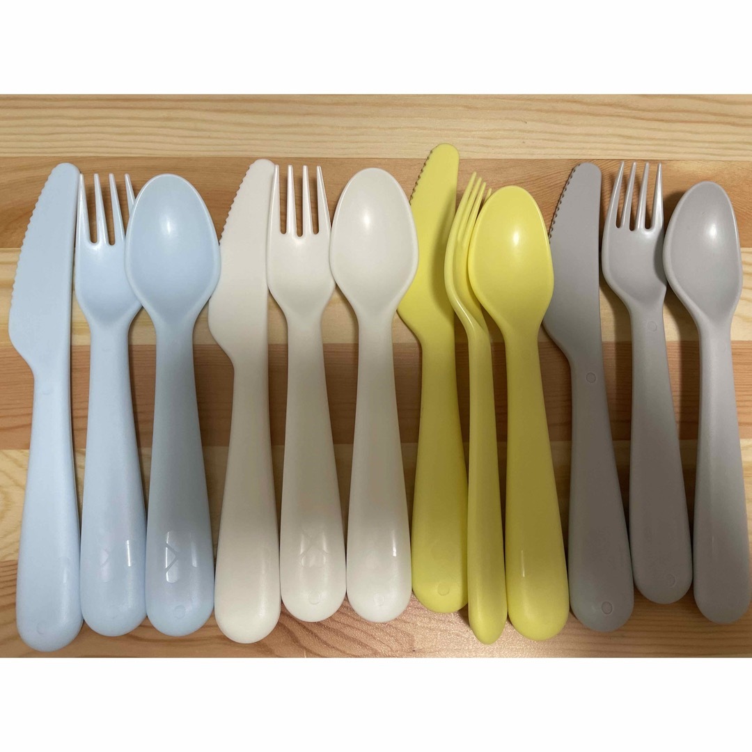 IKEA(イケア)のIKEA KALAS カラース カトラリー キッズ/ベビー/マタニティの授乳/お食事用品(スプーン/フォーク)の商品写真