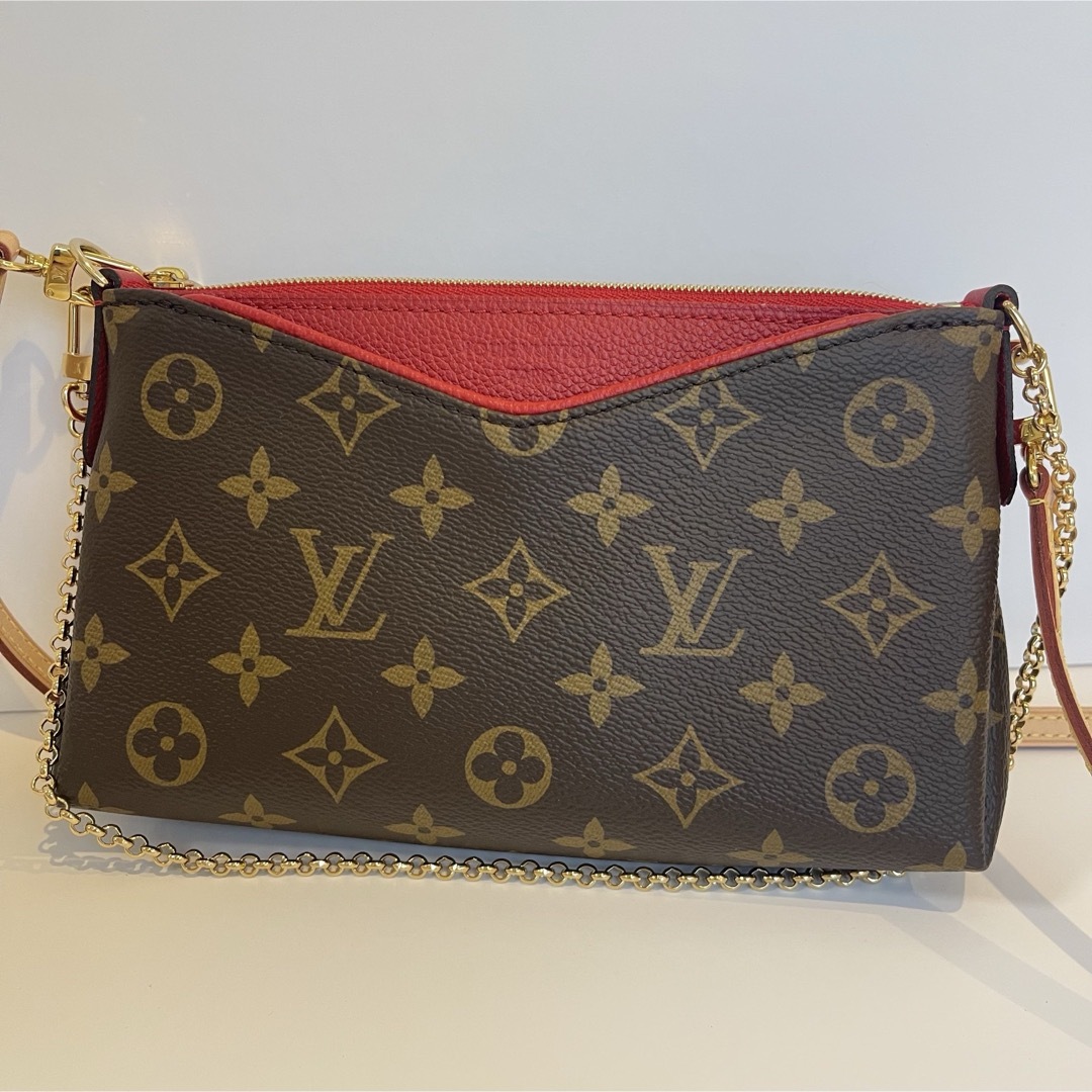 LOUIS VUITTON - LOUIS VUITTON モノグラム パラスクラッチ 2WAY バッグ