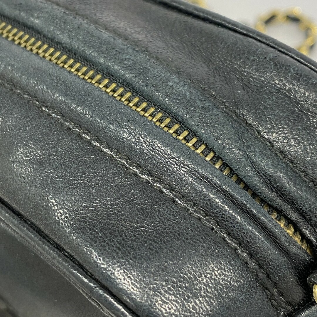 CHANEL(シャネル)の【5ec3660】シャネル ショルダーバッグ マトラッセ フリンジ付きチェーンショルダー ラムスキン ブラック ゴールド金具【中古】レディース レディースのバッグ(ショルダーバッグ)の商品写真