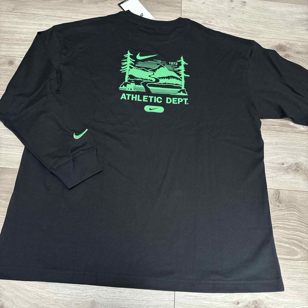 【Nike】ストリート◎SWOOSH バックプリント Tシャツ NIKE - NIKE バックプリントロングTシャツ 新品の通販 by ちなち