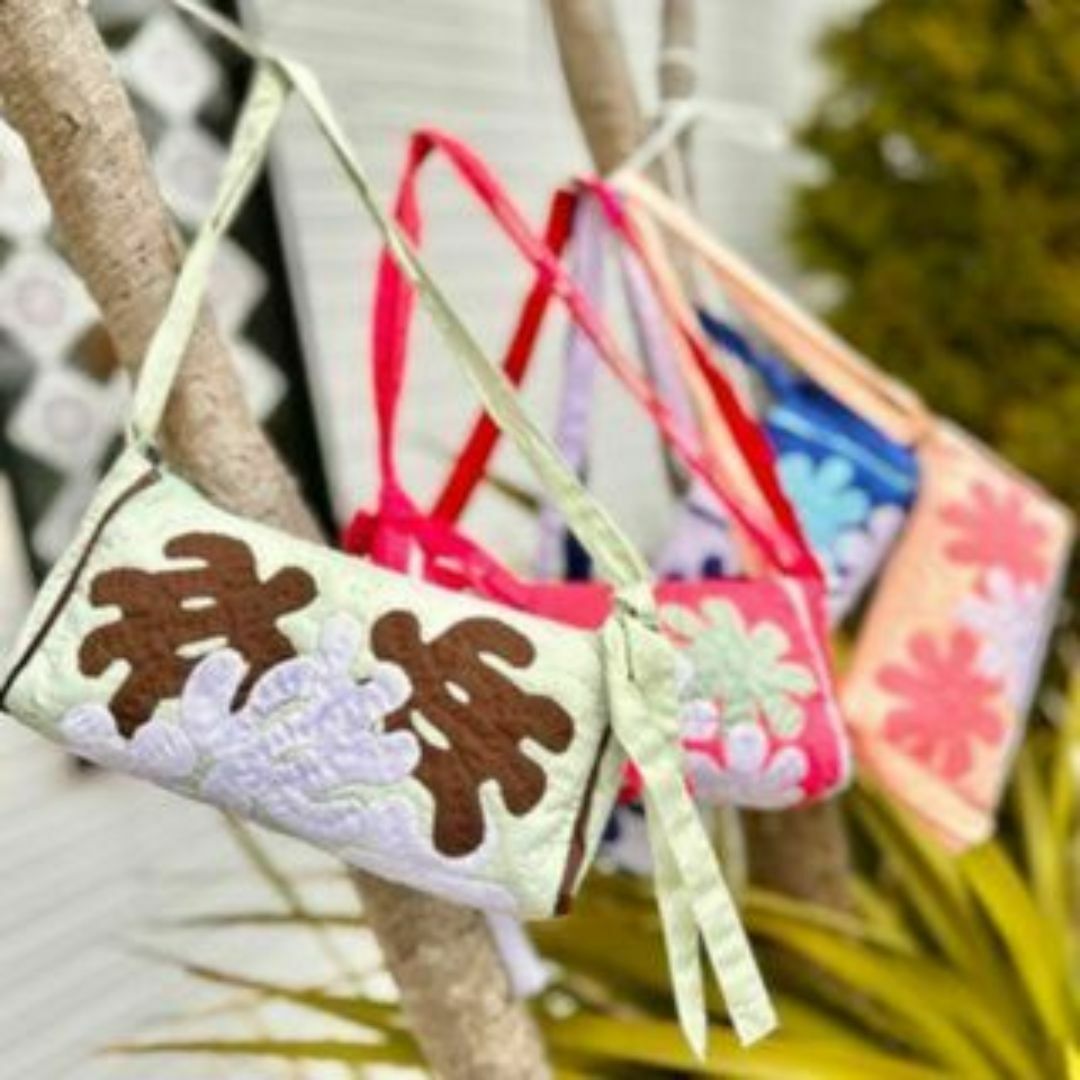 再入荷＞ショルダーバッグ ♡ホヌ♡ライトセルドングリーン