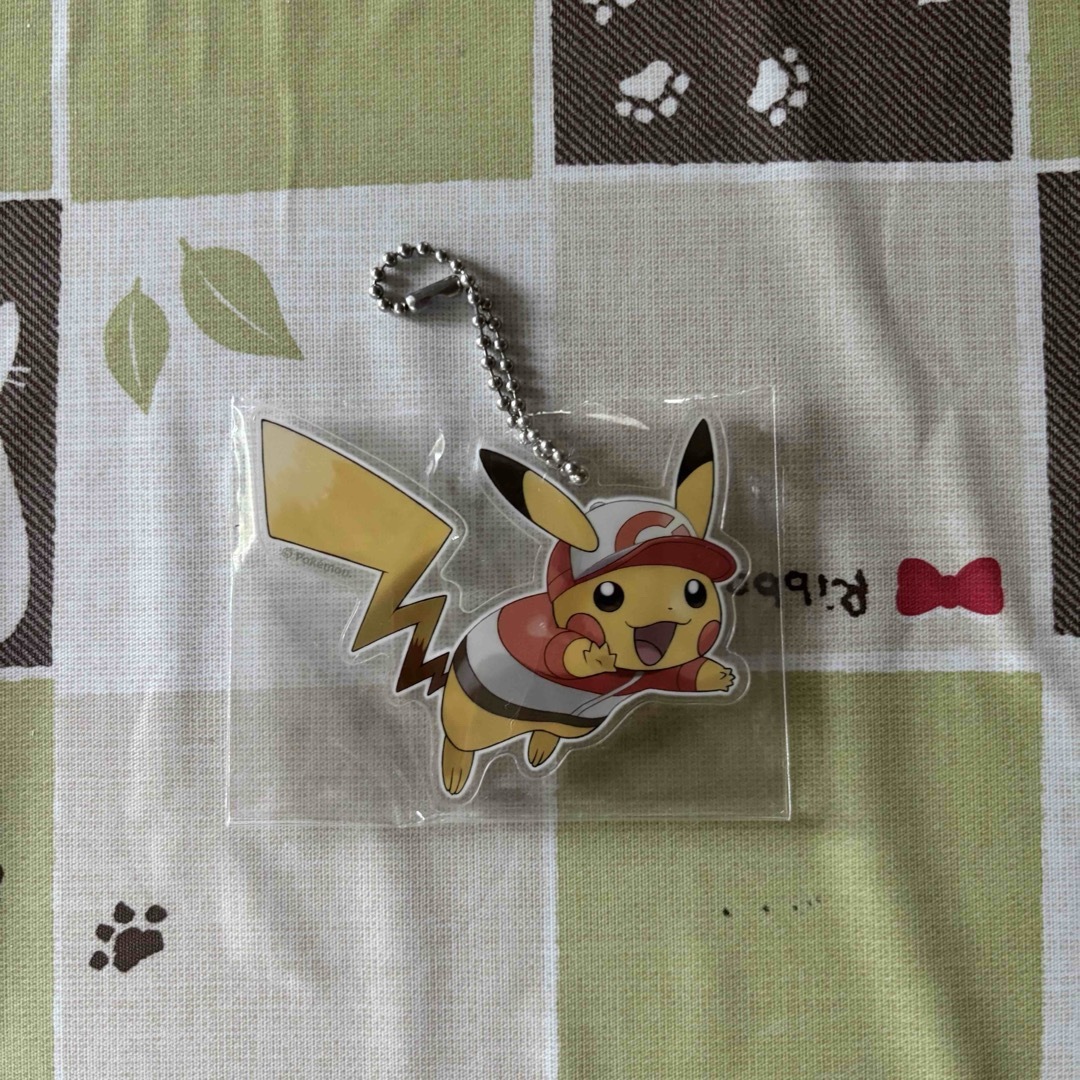 ポケモン(ポケモン)のLet's Go!ピカチュウ アクリルキーホルダー エンタメ/ホビーのアニメグッズ(キーホルダー)の商品写真