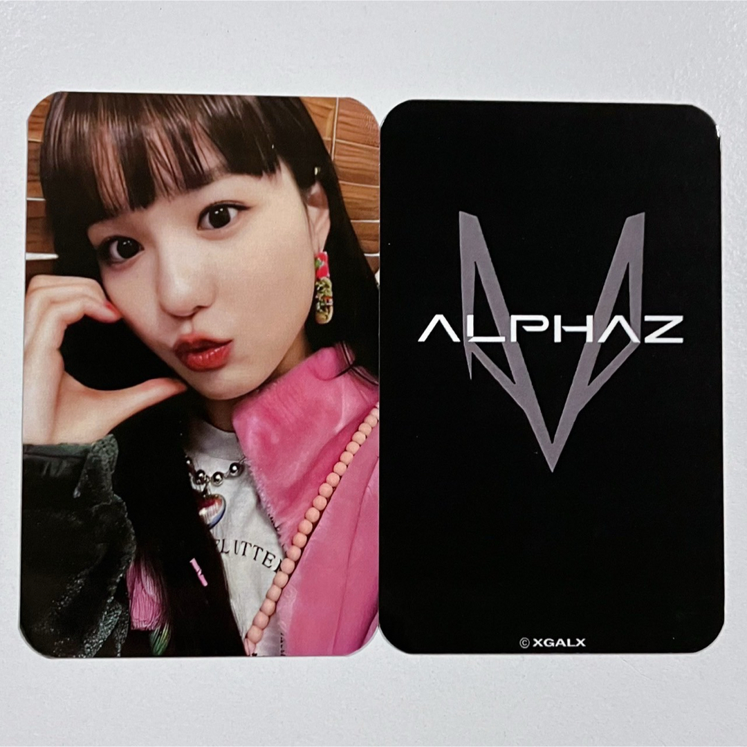 xg(エックスジー)のXG KCON 2023 ALPHAZ 限定 FC 会員 トレカ ジュリア エンタメ/ホビーのタレントグッズ(アイドルグッズ)の商品写真