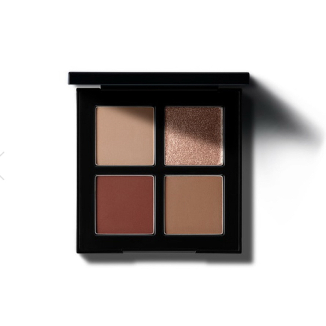 shu uemura(シュウウエムラ)のshu uemura アイシャドウ シュウウエムラ コスメ/美容のベースメイク/化粧品(アイシャドウ)の商品写真