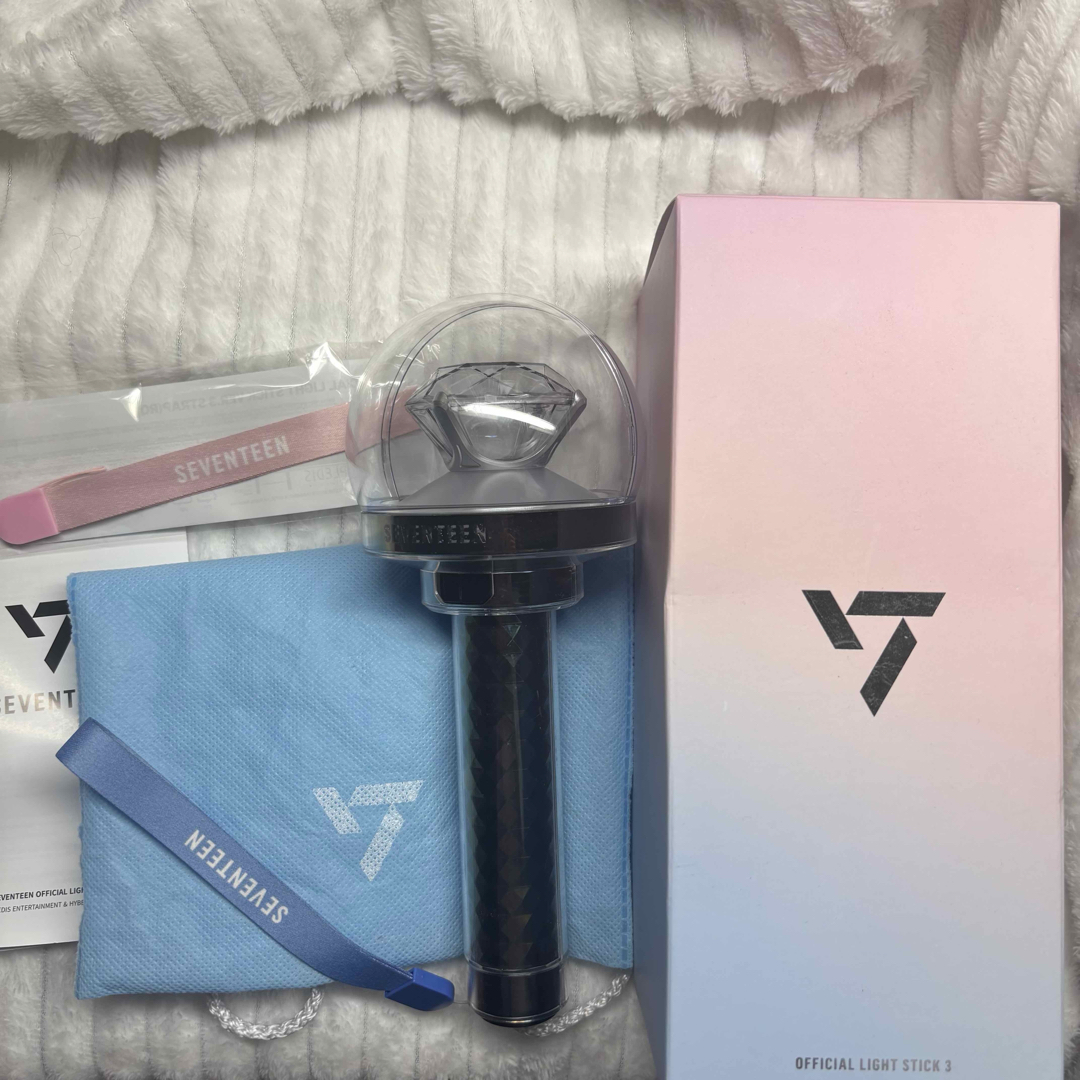 SEVENTEEN(セブンティーン)のSEVENTEEN CARAT棒 ver.3 エンタメ/ホビーのCD(K-POP/アジア)の商品写真