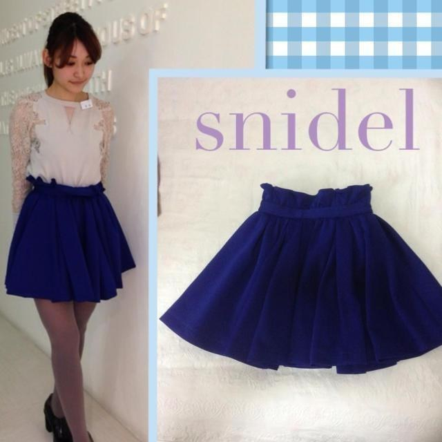 美品♡snidelウエストフリルスカート