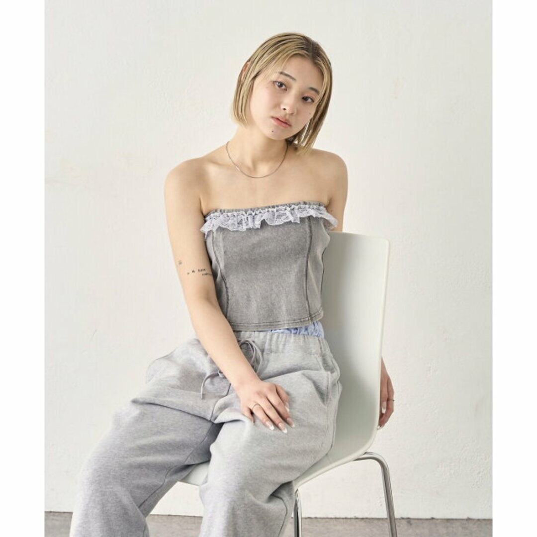 PAL GROUP OUTLET(パルグループアウトレット)の【グレー】【WHO'S WHO gallery】ヴィンテージライクレースチューブトップ レディースのトップス(キャミソール)の商品写真