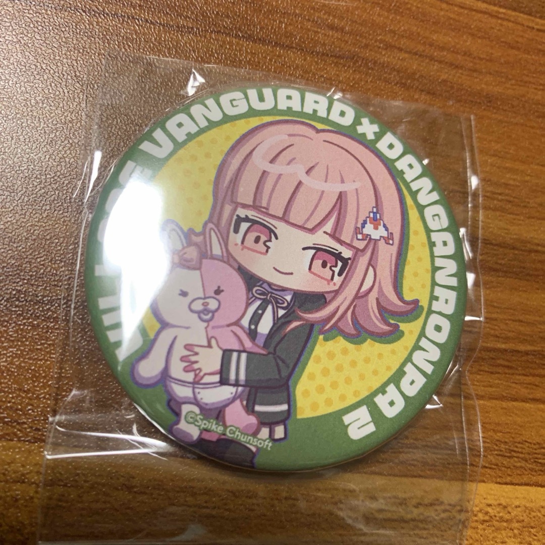 ヴィレッジヴァンガード スーパーダンガンロンパ2 缶バッジ 七海千秋 エンタメ/ホビーのおもちゃ/ぬいぐるみ(キャラクターグッズ)の商品写真