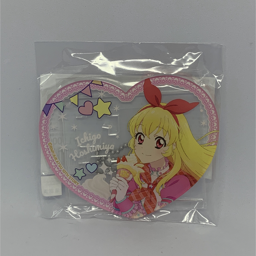 アイカツ 星宮いちご マリオンクレープ ぴくりあアクキー&スタンド エンタメ/ホビーのおもちゃ/ぬいぐるみ(キャラクターグッズ)の商品写真