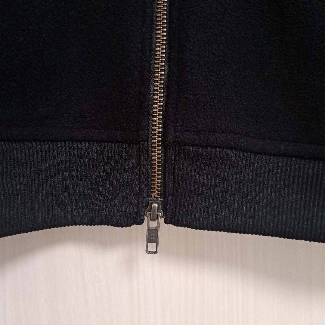 UNIQLO(ユニクロ)のユニクロ　UNIQLO　黒色　ジャンパー　Ｌ レディースのジャケット/アウター(ブルゾン)の商品写真