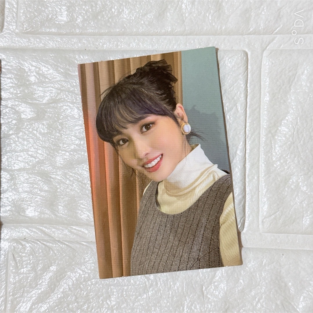 twice アルバム 封入 トレカ モモ eyes wide open ⑤ エンタメ/ホビーのCD(K-POP/アジア)の商品写真
