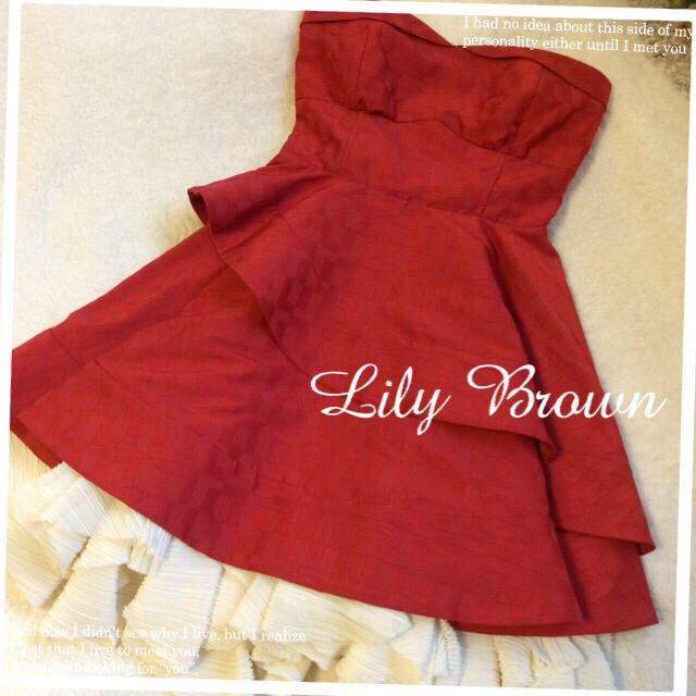 Lily Brown アシメドレス