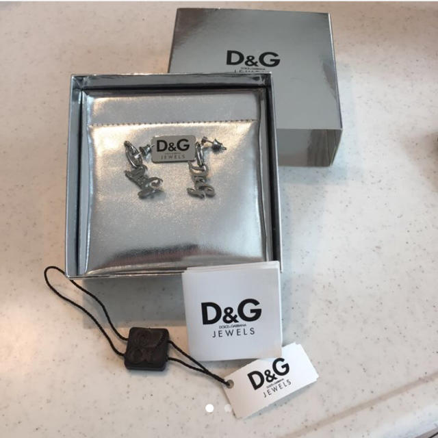 D&G  ピアス