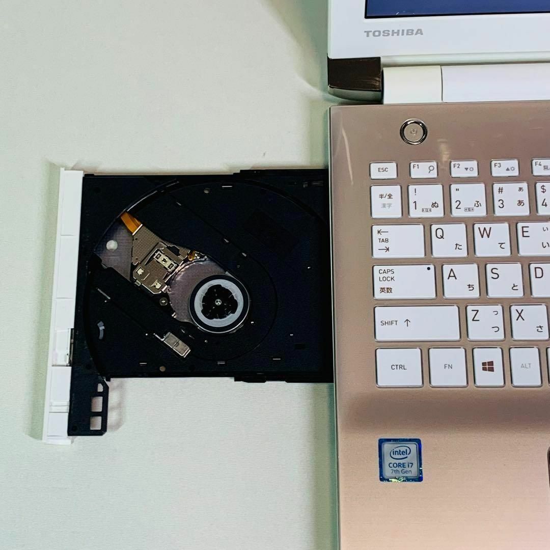 東芝 - Core i7✨SSD1TB✨32GB✨カメラ✨東芝✨ゴールド✨ノート 東芝 - Core i7✨SSD1TB✨32GB✨カメラ✨東芝✨ゴールド✨ノート