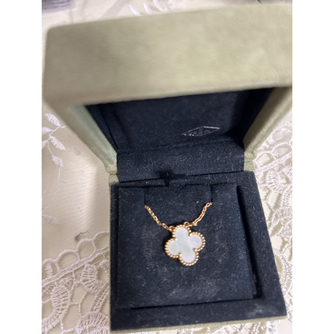 Van Cleef & Arpels(ヴァンクリーフアンドアーペル)のアルハンブラペンダント レディースのアクセサリー(ネックレス)の商品写真