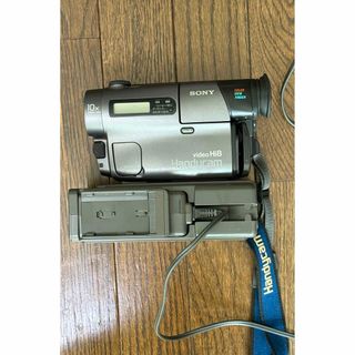 SONY - ジャンク品ソニー CCD-TR3 Hi8ビデオカメラレコーダー SONY - ジャンク品ソニー CCD-TR3 Hi8ビデオカメラレコーダー