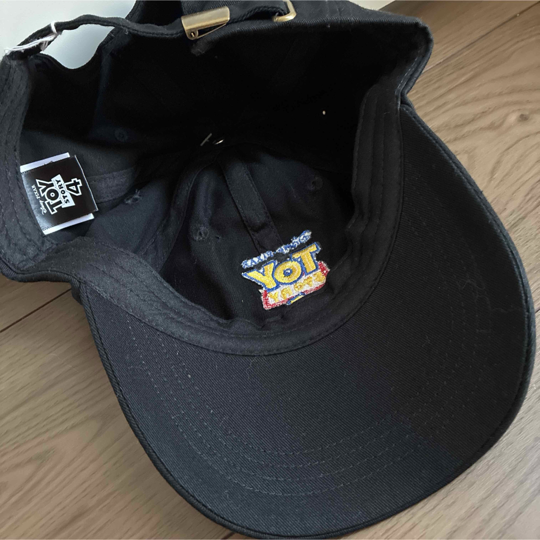 トイ・ストーリー(トイストーリー)の新品　ディズニー　ピクサー　トイストーリー 帽子 ロゴキャップ ブラック　黒 メンズの帽子(キャップ)の商品写真