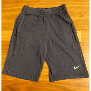 NIKE スウォッシュロゴ刺繍 スウェット ナイキ　ネイビーハーフパンツ