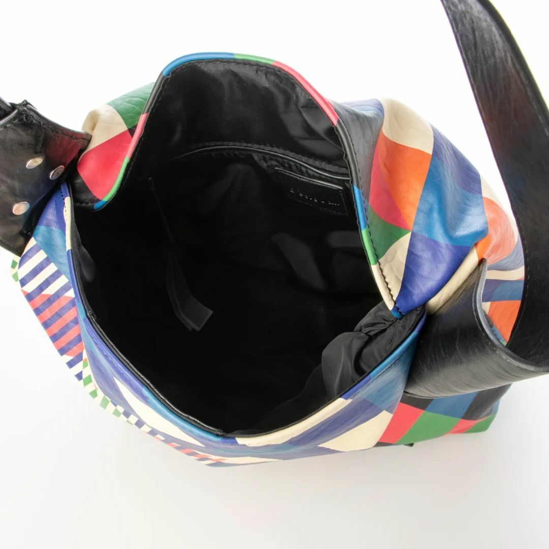 DESIGUAL - ❤準新品❤【Desigual】ダイヤ柄 ミドルバッグの通販