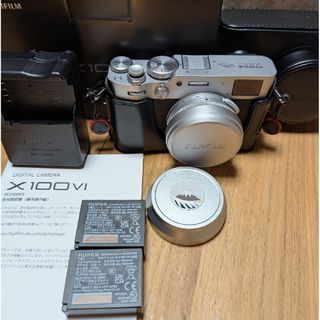 フジフイルム(富士フイルム)のFUJI FILM デジタルカメラ X100VI SILVER(コンパクトデジタルカメラ)