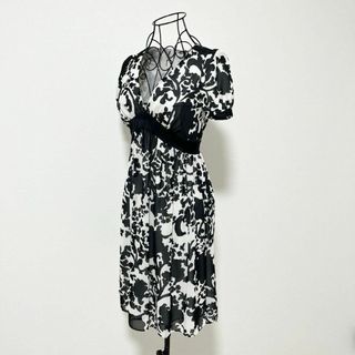 UNTITLED - アンタイトル ワンピース XS 黒 総柄 日本製 小さめ 大人可愛い 清楚 夏服
