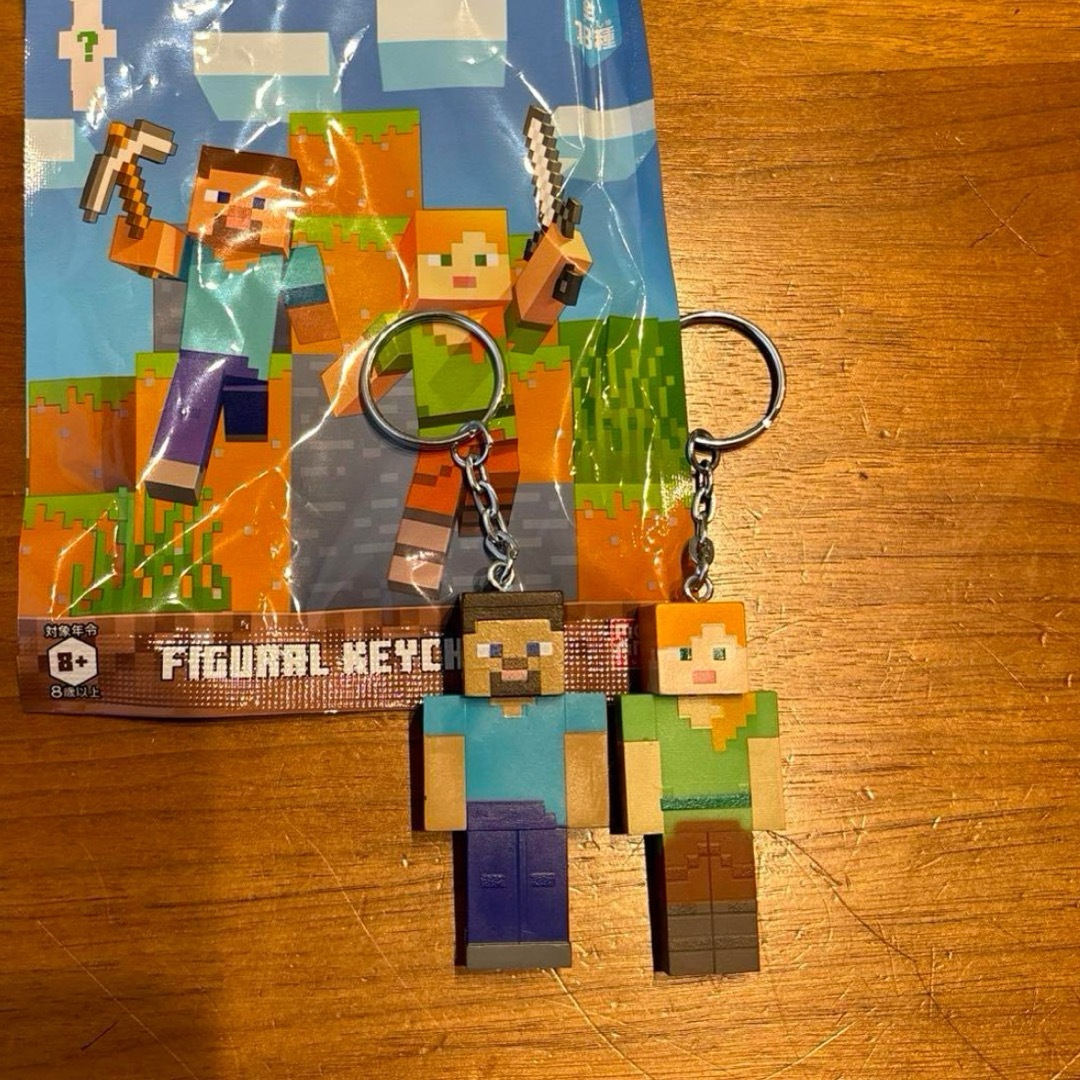 Minecraft(マインクラフト)のマイクラ フィギュアキーチェーン スティーブ アレックス エンタメ/ホビーのおもちゃ/ぬいぐるみ(キャラクターグッズ)の商品写真