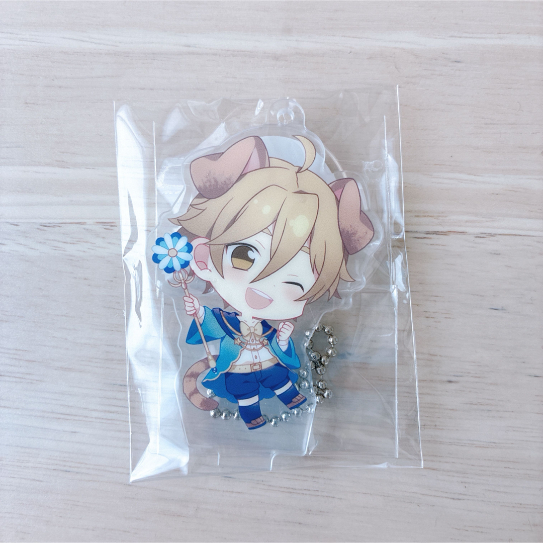真白友也 アクスタ 童趣 中国 エンタメ/ホビーのおもちゃ/ぬいぐるみ(キャラクターグッズ)の商品写真
